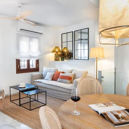 Magno Hernando Colon Luxury Duplex Seville