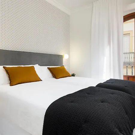 Magno Hernando Colon Luxury Duplex